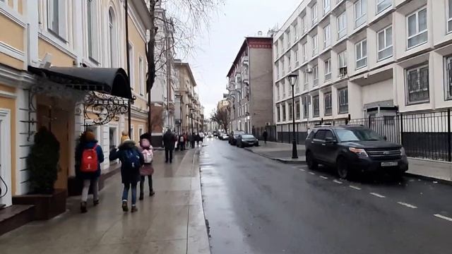 Москва. Прогулка по улице Чаплыгина смотреть онлайн