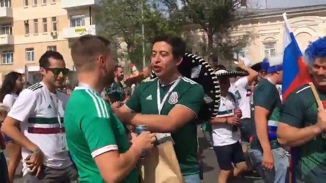 Мексиканцы в Ростове на ЧМ - шествие смотреть онлайн