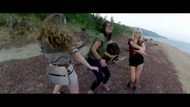 Поход на Братское взморье смотреть онлайн