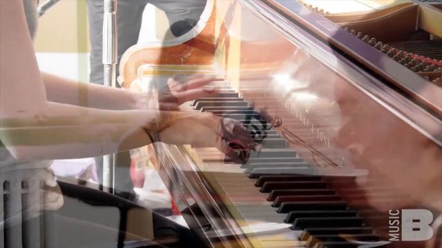 Lily and Madeleine perform "Hourglass" exclusively for Baeble смотреть онлайн