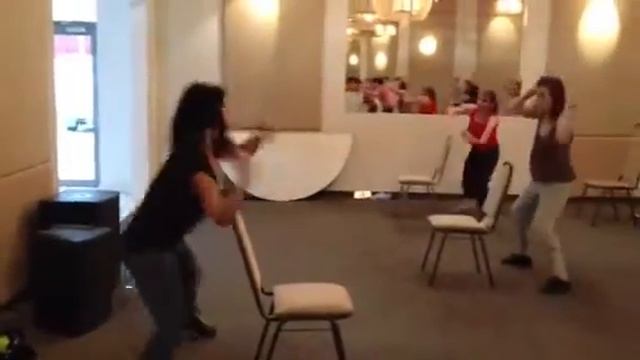 Don't stop the party! ZUMBA Sentao(TM) w\ Alina Duma смотреть онлайн