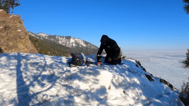 Листвянка, прогулка по берегу Байкала к первой обзорной точке тропы Листвянка-б.Коты смотреть онлайн