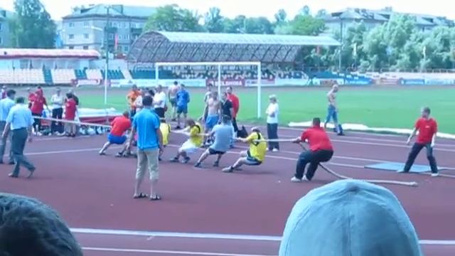 Автобусный Парк №2 г.Бобруйска Вырывает очко противника смотреть онлайн