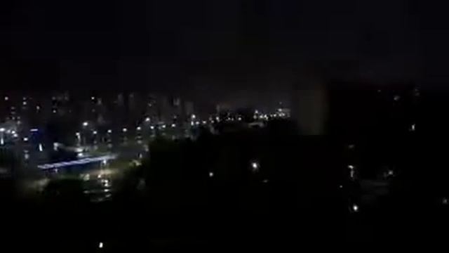Шок!Молния бьет по крышам домов Караганда Юго-восток смотреть онлайн