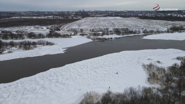 Спасатели патрулируют водоемы на территории Серпухова смотреть онлайн