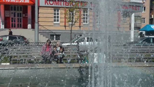 ЙОШКАР-ОЛА. ДЕНЬ ПОБЕДЫ, БУЛЬВАР ПОБЕДЫ.ВЕТЕРАН смотреть онлайн