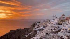 Закат на Санторини… Так выглядит закат, считающийся одним из самых красивых в мире…
