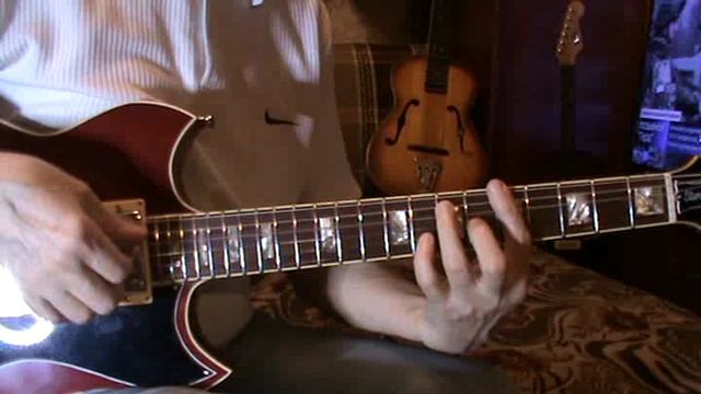 Внутри -Е. Ваенга (как играть на гитаре аккорды) смотреть онлайн