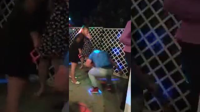 танцы на свадьбе смотреть онлайн