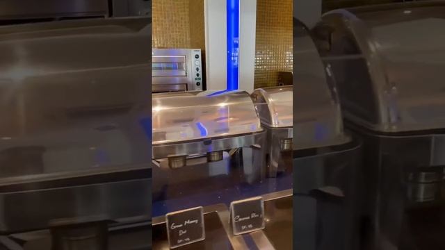 Обед на Мальдивах в отеле Emerald смотреть онлайн