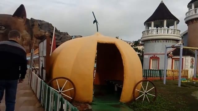 территория rox royal смотреть онлайн