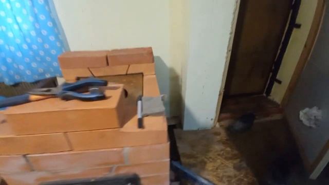 Топку завершил. Начало дымохода смотреть онлайн