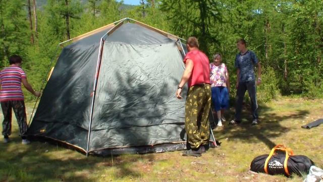 ставим палатку в лесу смотреть онлайн