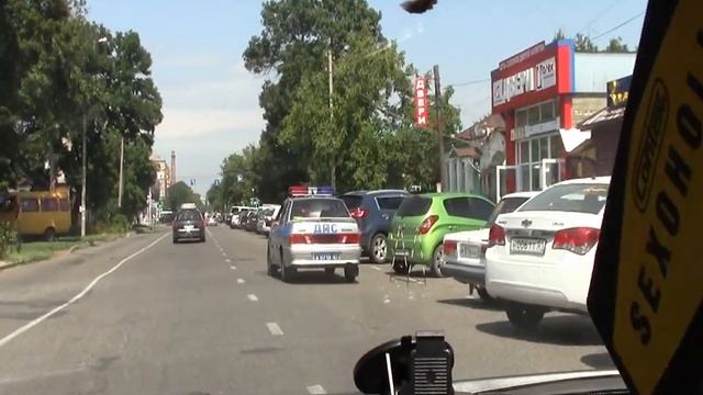 Майкоп. Бардак возле рынка продолжается ))) смотреть онлайн