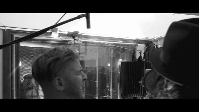 Tears Of A Fallen Hero - Further Than I Can (Official Music Video) смотреть онлайн