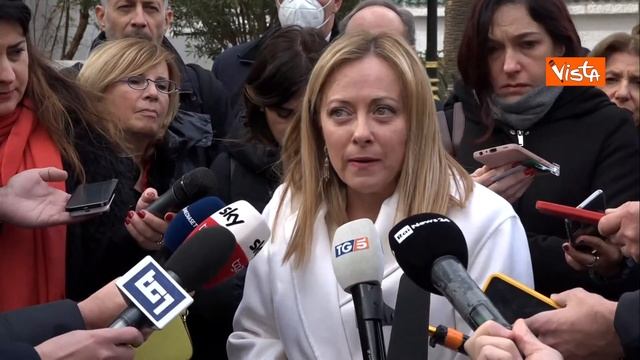 Meloni: “Mi sono battuta per Nordio, ha la mia piena fiducia” смотреть онлайн