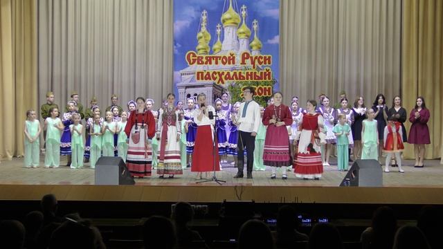 Оксана Миронова и "Соловушка" - Земля родная смотреть онлайн