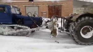 Мощный кировец к701 против гусеничного Т4