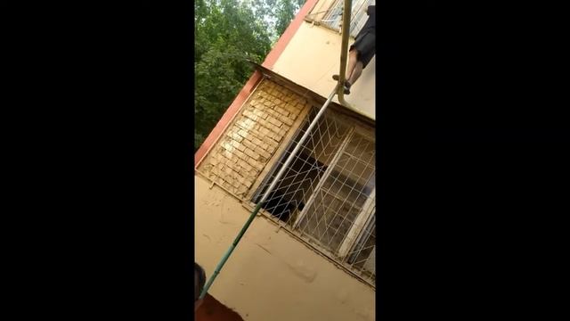 Я Помог соседу Открыть дверь смотреть онлайн