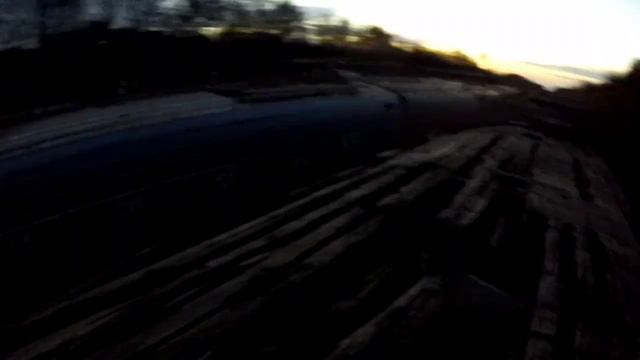 Бег по крыше поезда,чуть не умер смотреть онлайн
