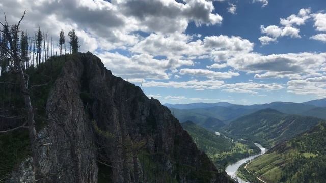 К Большой арке смотреть онлайн