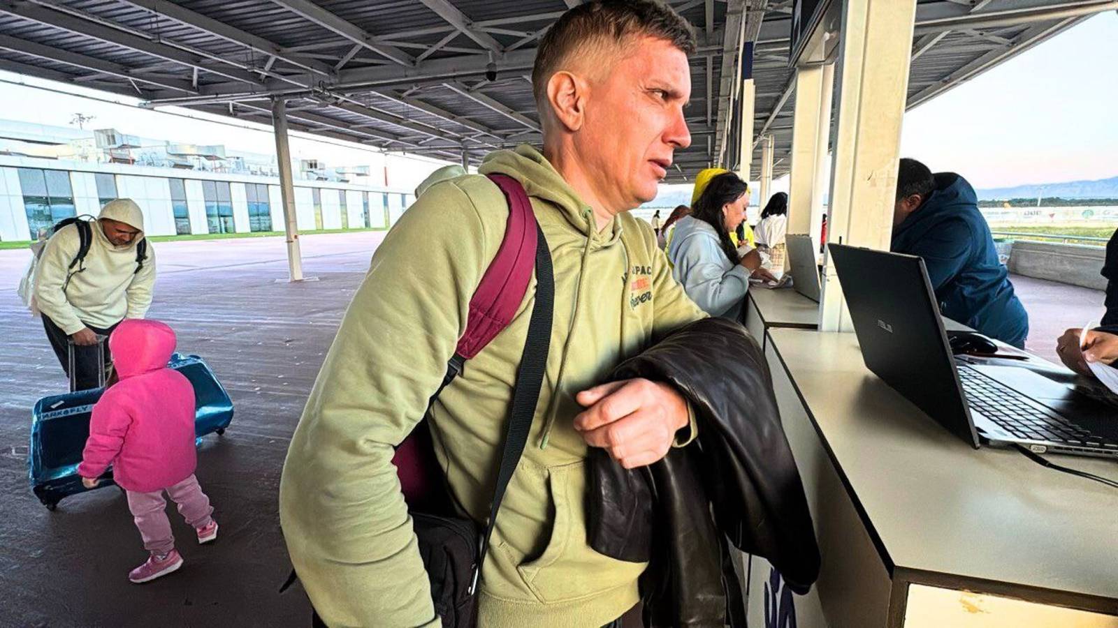 ПРИЛЕТЕЛИ В ТУРЦИЮ! Аэропорт Анталия/ Новая зона прилета/ Турция 2025 смотреть онлайн