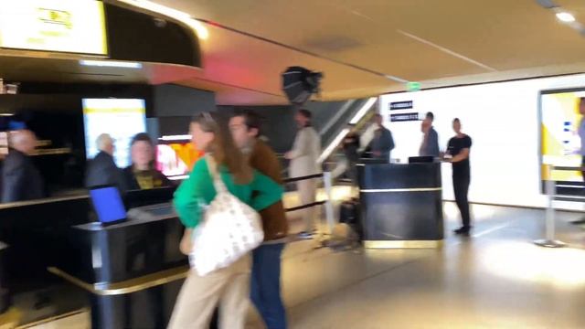 Arrivée Michel Sardou Avant Première Paris 2024 06 10 смотреть онлайн