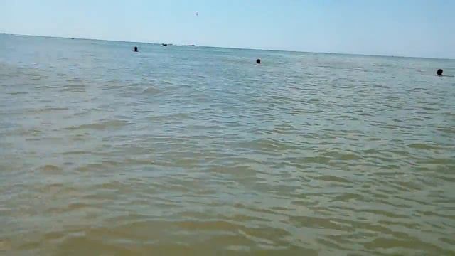Железный порт! Прикольно окунулся под воду между... смотреть онлайн