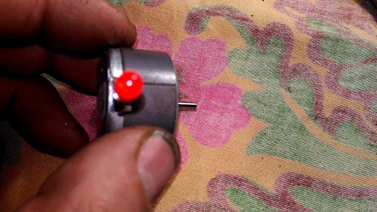 Как проверить моторчик из игрушки без батареек и мультиметра.