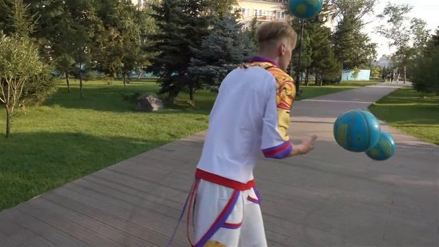 Juggler of Gyroscooter Petrov смотреть онлайн