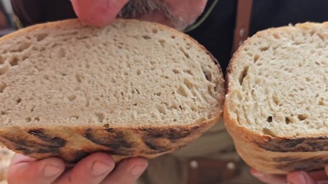 ХЛЕБ ДЕРЕВЕНСКИЙ И УТКА С ЯБЛОКАМИ И КАРТОФЕЛЕМ В ДРОВЯНОЙ ПЕЧИ. РЕЦЕПТЫ СЮФ смотреть онлайн