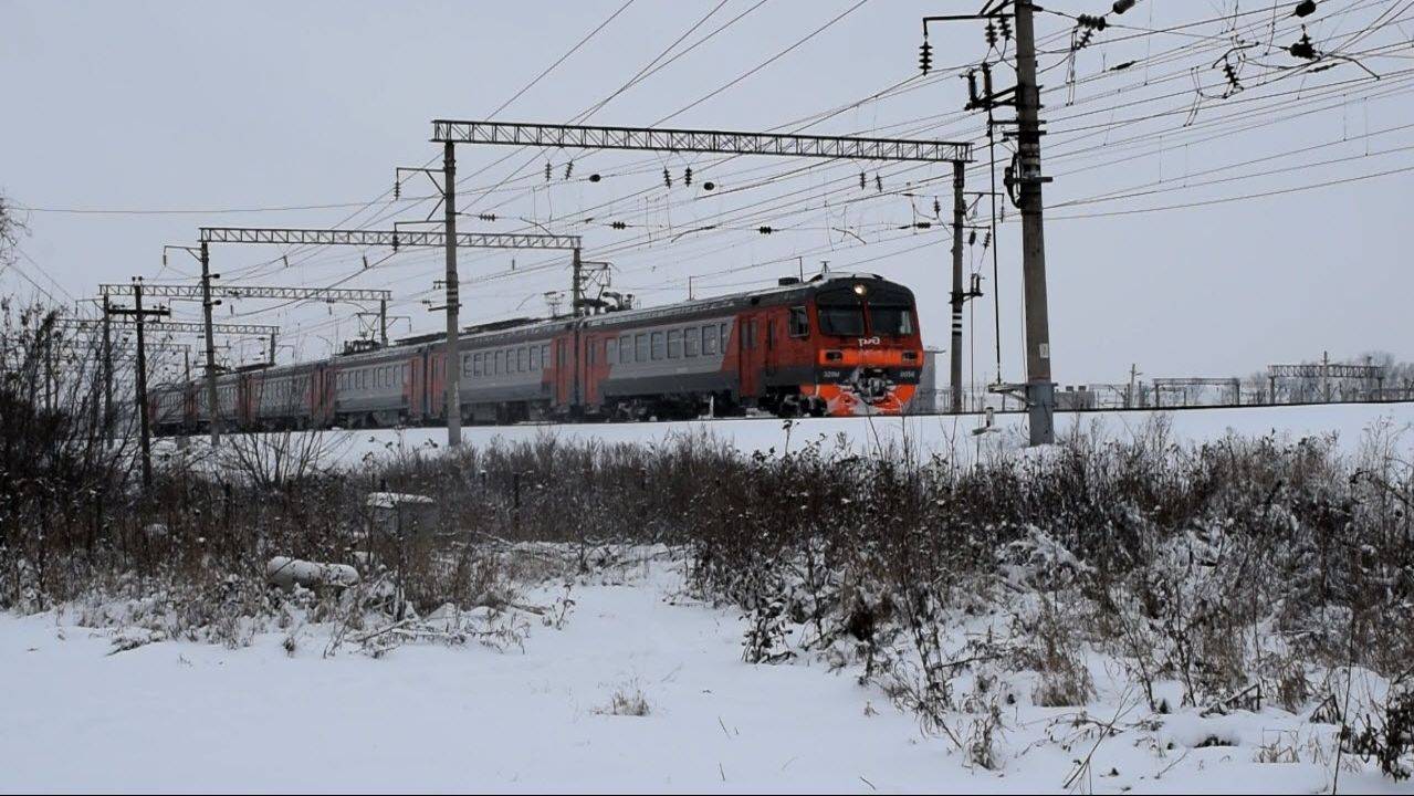 Электропоезд ЭД9М-0056