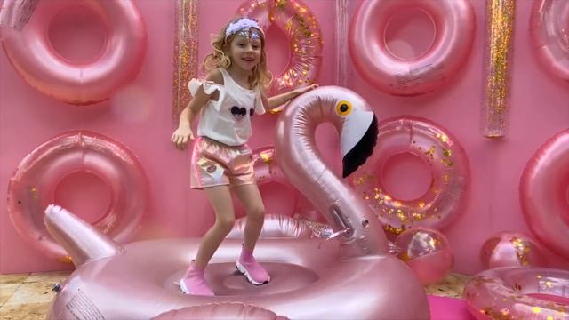 Тебя поздравит Настя - песня для детей (Official Video)  | Лайк Настя