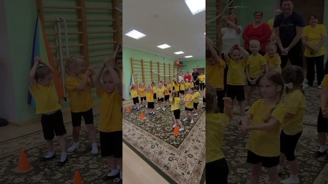 Арина сад.День бабушек и дедушек смотреть онлайн