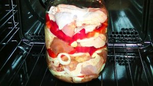КУРИЦА в банке СОЧНАЯ Очень Нежная ВКУСНАЯ проще не бывает! 
КУРИЦА В ДУХОВКЕ в собственном соку