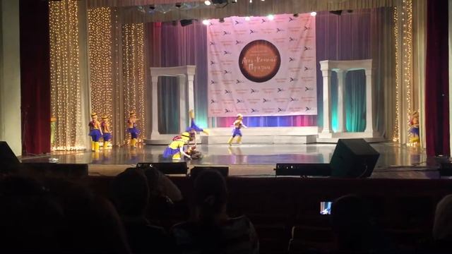 Студия Liberty dance.дошколята. Идём в поход смотреть онлайн