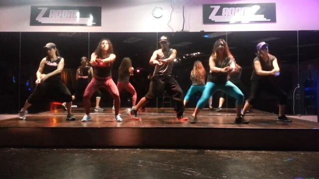 Z Room-Zumba by Don Omar смотреть онлайн