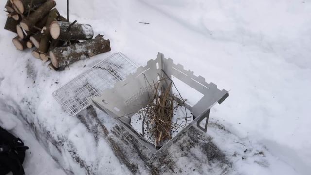 ГОТОВЛЮ РАМЕН В ЗИМНЕМ ЛЕСУ, ТЕСТ ПЕЧКИ Fire Maple смотреть онлайн