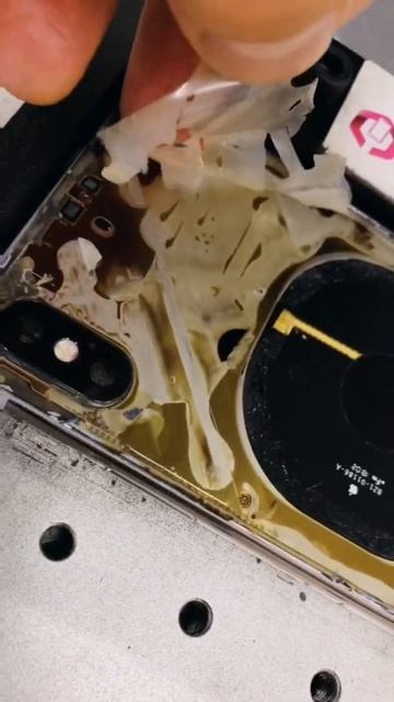 Замена крышки на iPhone быстро и безопасно😉 смотреть онлайн