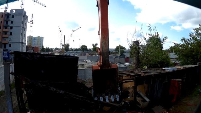 Снос незаконных построек (работа на экскаваторе ) смотреть онлайн