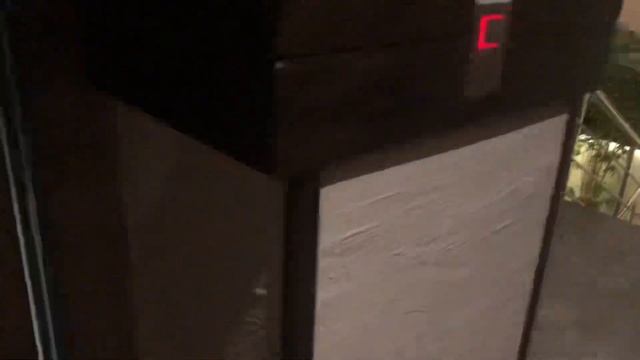 Лифт в отеле Москвы смотреть онлайн