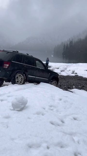 Jeep WK Рица Абхазия смотреть онлайн