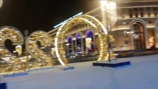 Ёлочка на Лубянке и Валерия с песней "Моя Москва" смотреть онлайн