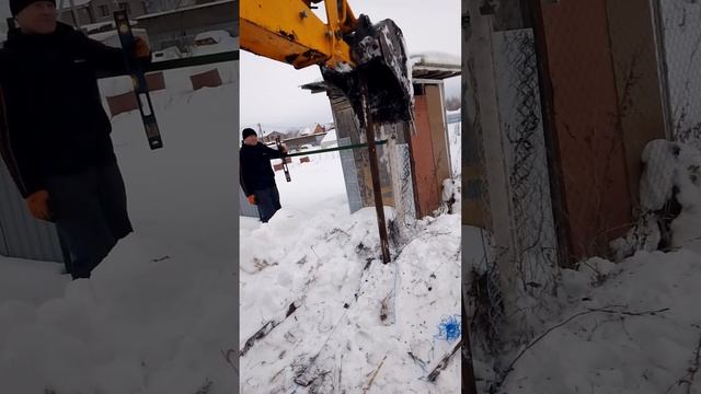 Забор в феврале.Зимний монтаж. смотреть онлайн