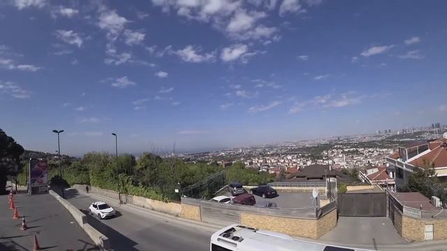 Обед в кафе с видом на Стамбул смотреть онлайн