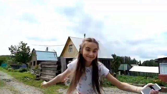 VLOG. Поездка на дачу. Попали под сильный дождь! 😱 смотреть онлайн