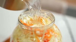 Быстрая маринованная капуста Провансаль