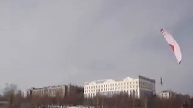 Сноукайтинг в Нижнем Тагиле смотреть онлайн