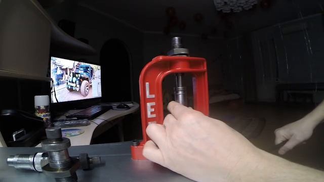 Релоудинг 410 калибра на прессе lee. Часть 2 кримп. смотреть онлайн
