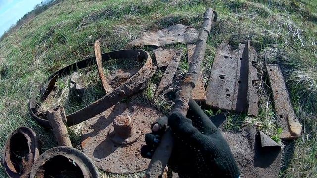 24 часа в лесу . МЕТАЛЛОКОП с ночёвкой. смотреть онлайн